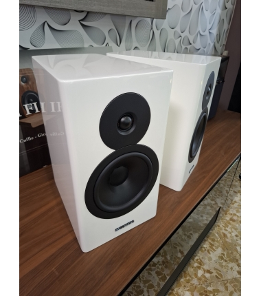 Dynaudio Evoke 20 - White   ̶L̶i̶s̶t̶i̶n̶o̶ ̶2̶.̶2̶5̶0̶,̶0̶0̶ ̶e̶u̶r̶o̶