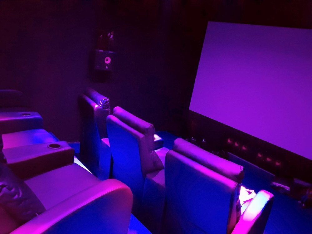 Sala cinema domestica 9.2 